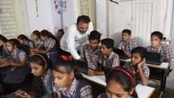 கல்வி பயிலும் மாணவர்கள்