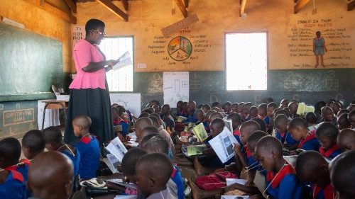 Kongo: Bischof fordert kostenlose Bildung 