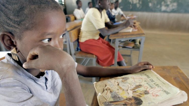 Afrikanische Grundschule - Aufnahme von 2018