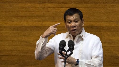 Philippinen: Kirche kritisiert Spaltungsdrohungen von Ex-Präsident Duterte