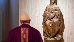 VATICAN-RELIGION-POPE-HEALTH-VIRUS