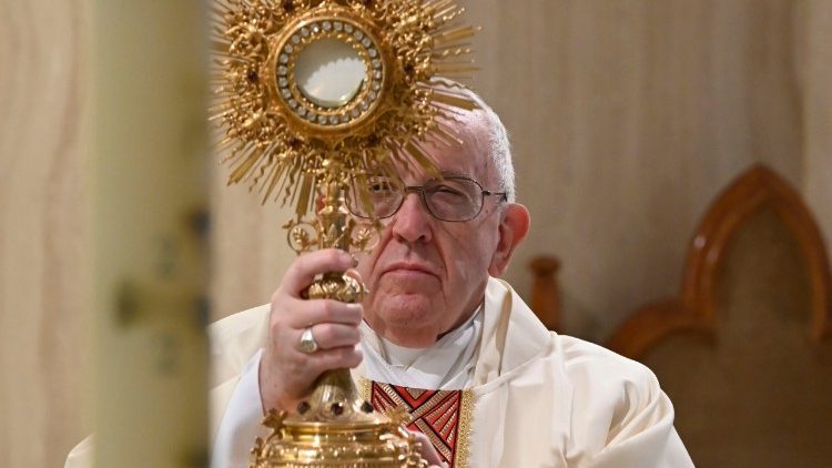 VATICAN-HEALTH-VIRUS-RELIGION-POPE