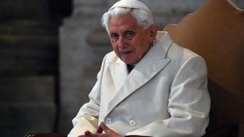 Gedenkmesse f&uuml;r Benedikt XVI.: Anlass zu tiefer Dankbarkeit