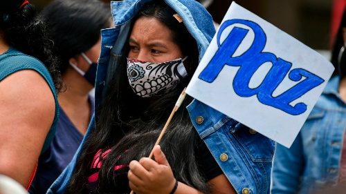 Dix ans apr&egrave;s l'accord, une paix nuanc&eacute;e en Colombie