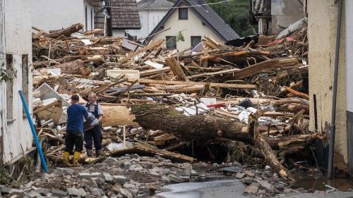 D: Flut-Kirche im Ahrtal neu er&ouml;ffnet