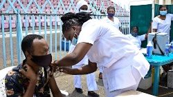 Mama Kanisa anaadhimisha pia Siku ya 32 ya Wagonjwa Ulimwenguni inayoadhimishwa tarehe 11 Februari 2024, Kumbukumbu ya Bikira Maria wa Lourdes. 