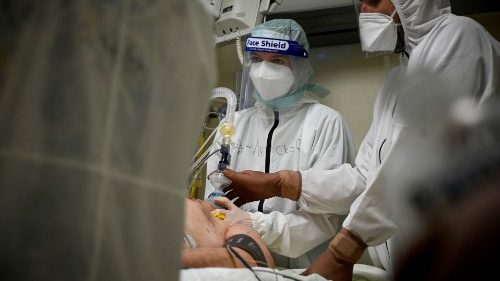 D: Kirchen warnen vor Altersdiskriminierung bei medizinischer Behandlung