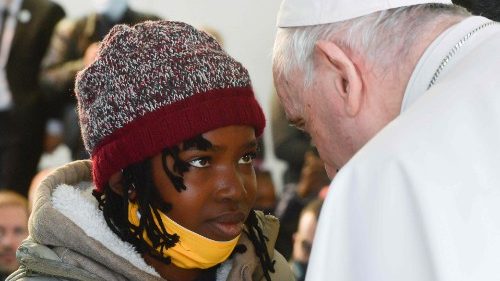 Papst: Migranten als Chance für Dialog und Begegnung sehen