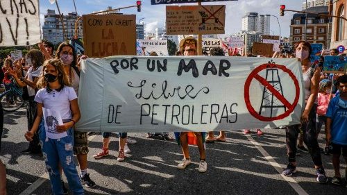 Manifestation contre un projet pétrolier au large de Mar del Plata