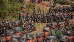 Kämpfer einer Miliz in Tangyan im nördlichen Bundesstaat Shan am 11. Januar