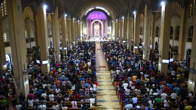 Messfeier in einer Kirche in Manila im März letzten Jahres
