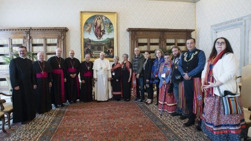 संत पापा फ्राँसिस कानाडा के धर्माध्यक्षों और मूलवासियों के साथ
