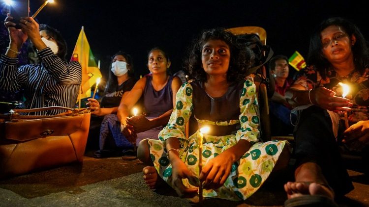 Mahnwache für die Opfer der Anschläge in Colombo am 21. April 2022