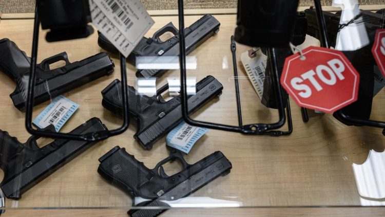 US-POLITICS-GUNS-MANUFACTURING