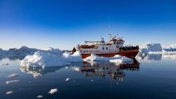 קרחונים נמסים בגרינלנד, עקב התחממות כדה״א