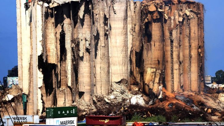 Tarehe 4 Agosti 2020 mlipuko mkubwa ulipotokea kwenye bandari ya Beirut nchini Lebanon na hivyo kusababisha watu zaidi ya 2,000 kupoteza maisha, watu 6, 500 kujeruhiwa vibaya sana pamoja na uharibifu mkubwa wa miundo mbinu. 