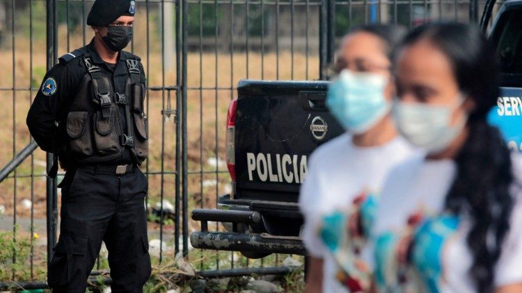 Nicaragua, cancellato status giuridico di 16 Ong. Incluse alcune cattoliche