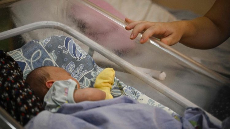 UNICEF ajuda progama de visita domiciliar para que crianças vulneráveis possam ter o melhor começo de vida possível.