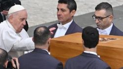 VATICAN-RELIGION-POPE-OBIT-FUNERAL-MASS