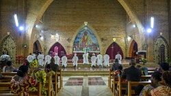 En messefeiring i Notre Dame du Congo-katedralen i Kinshasa 22. januar 2023