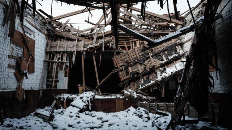 בניין שנהרס מהפגזה באוקראינה 