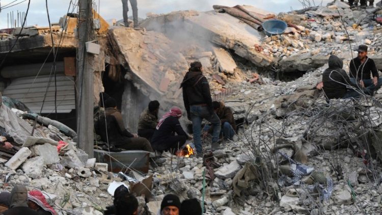 מבצע חילוץ והצלה בעיירת הסורית ג׳ינדיריס