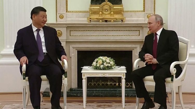 चीन के राष्ट्रपति श्री शी जिनपिंग और रूसी राष्ट्रपति श्री व्लादिमीर पुतिन