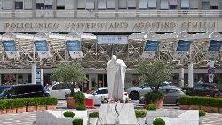 रोम का अगोस्तीनो जेमेली पॉलीक्लिनिक अस्पताल 