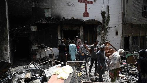 Paul Bhatti reacts to destruction of Christian churches in Pakistan