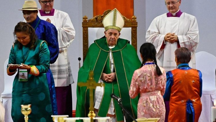 Papa: "Samo odričući se samog sebe i uzimajući svoje križeve, kao što je Isus činio, moći ćemo utažiti žeđ u našim životima"