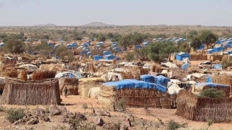 Vista del campo de refugiados de Ourang, en Adre (Chad), donde muchos sudaneses han buscado refugio. 