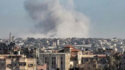 Rauch über Khan Yunis, Gaza