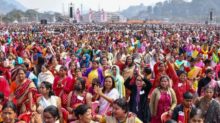 Anhänger von Präsident Modi bei einer Veranstaltung in Guwahati am 4. Februar