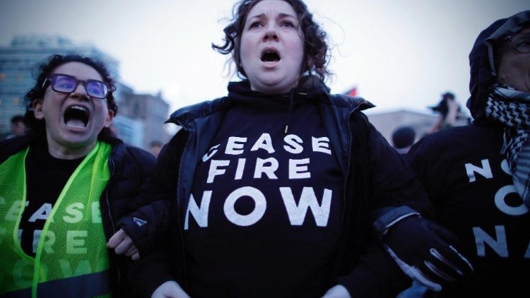 Protesters demand a ceasefire