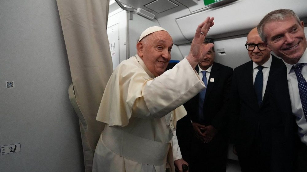 Падчас сустрэчы Францішка з журналістамі на борце самалёта Рым-Джакарта