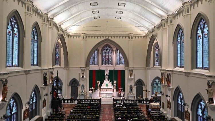 Thánh lễ tại Nhà thờ Thánh Giuse ở Singapore 