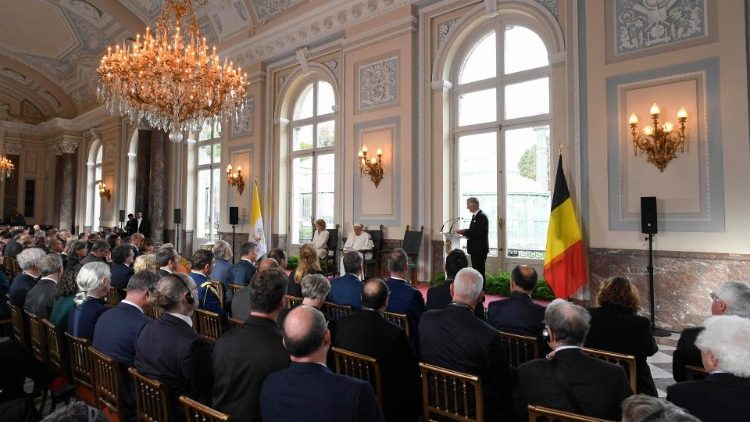 Среща с гражданските власти в Белгия