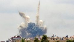 Líbano, una explosión tras un ataque israelí en Tiro 