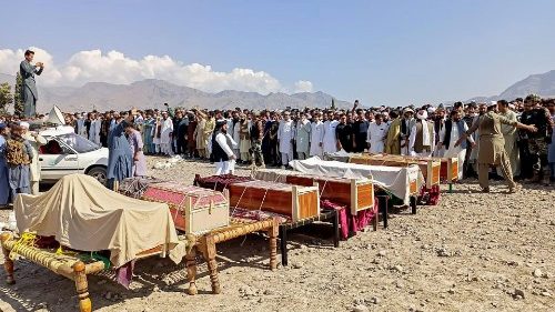  Pakistan: 16 Tote bei Zusammenstoß religiöser Gruppen