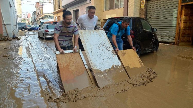 Flut mit verheerenden Folgen