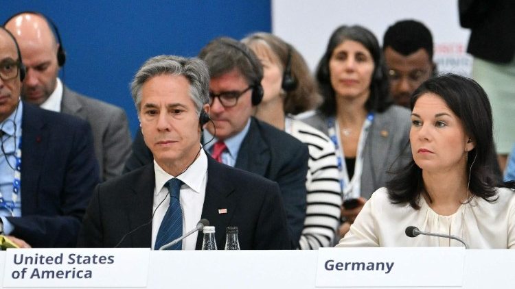 Die Außenminister Blinken (USA) und Baerbock (Deutschland) bei der OSZE-Tagung auf Malta