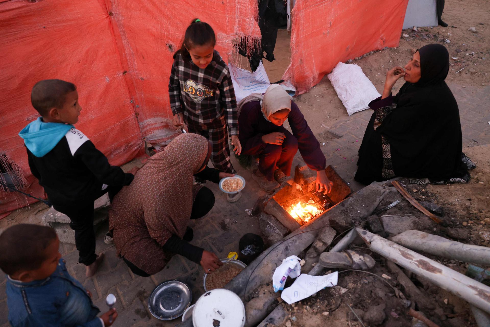 Ancora un neonato morto di freddo a Gaza, è il sesto in una settimana