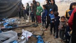 गाज़ा में युद्ध से पीड़ित बच्चे, तस्वीरः 17.01.2025  