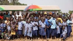 மத்திய ஆப்ரிக்க குடியரசில் பள்ளிச் சிறார்