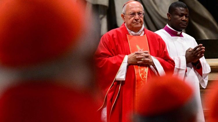 Cardinal Sandri leads the fifth Novemdiale mass in St Peter's Basilica