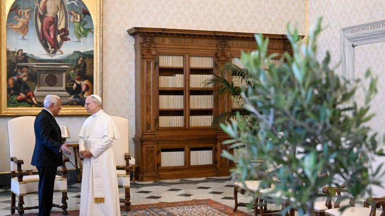 Падчас прыватнай аўдыенцыі ў Папы. Ілюстрацыйнае фота