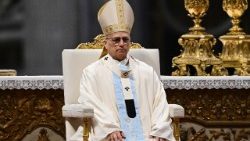 திருத்தந்தை 14-ஆம் லியோ திருப்பலியின்போது.