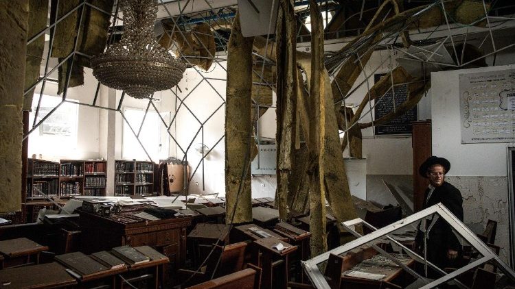 Kamati ya CPJ imesema kuwa "imeshtushwa" na shambulio la Israel dhidi ya studio ya Kituo cha Televisheni ya Serikali ya Iran mjini Tehran mnamo tarehe 16 Juni 2025. 