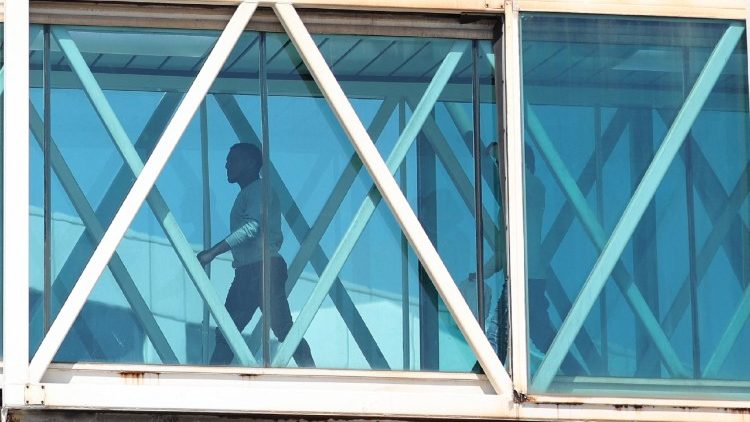 Dieser venezolanische Flüchtling wurde von den USA abgeschoben, hier wieder in Caracas