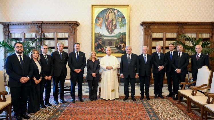 Baba Mtakatifu Leo XIV Jumatano tarehe 2 Julai 2025 amekutana na kuzungumza na Waziri mkuu wa Italia, Giorgia Meloni mjini Vatican.